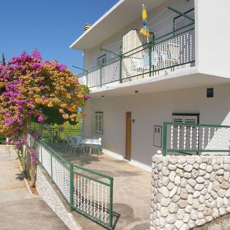 Apartment Dijo I Primošten Exterior foto