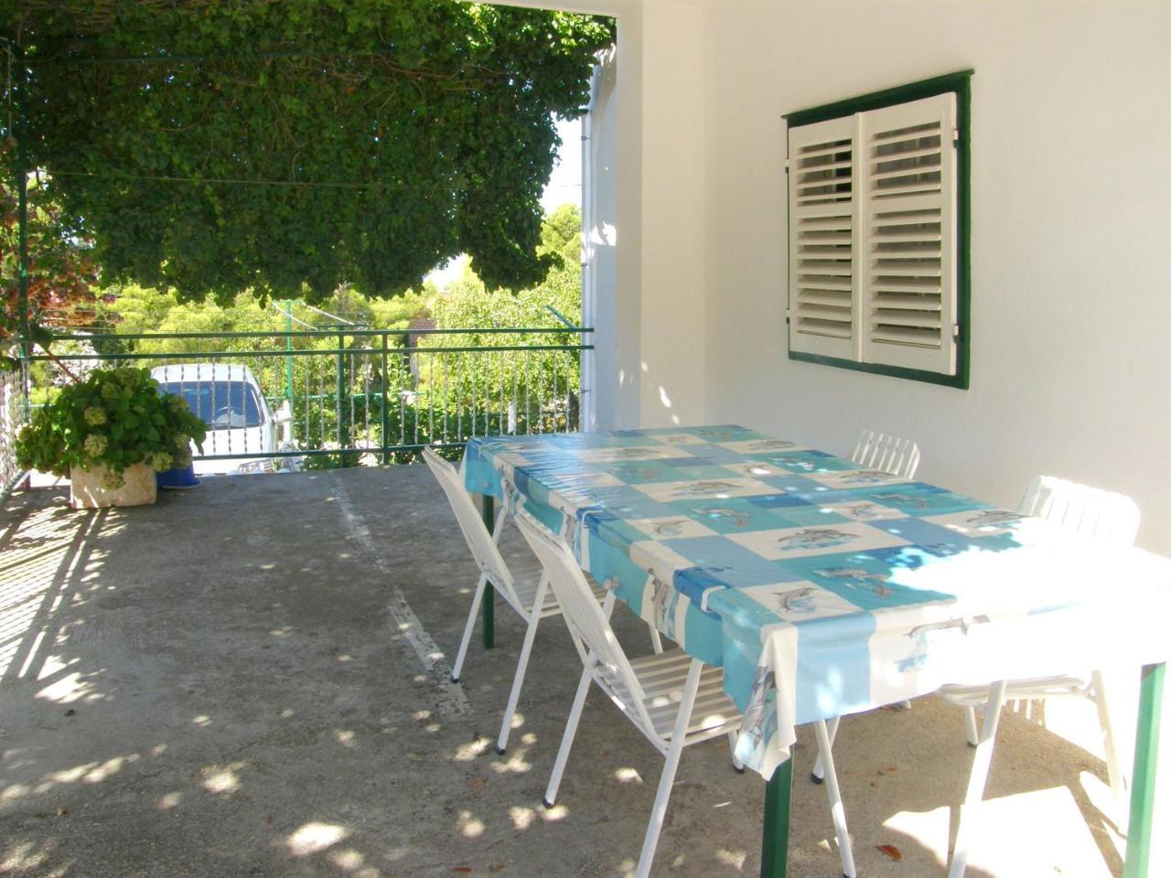Apartment Dijo I Primošten Exterior foto